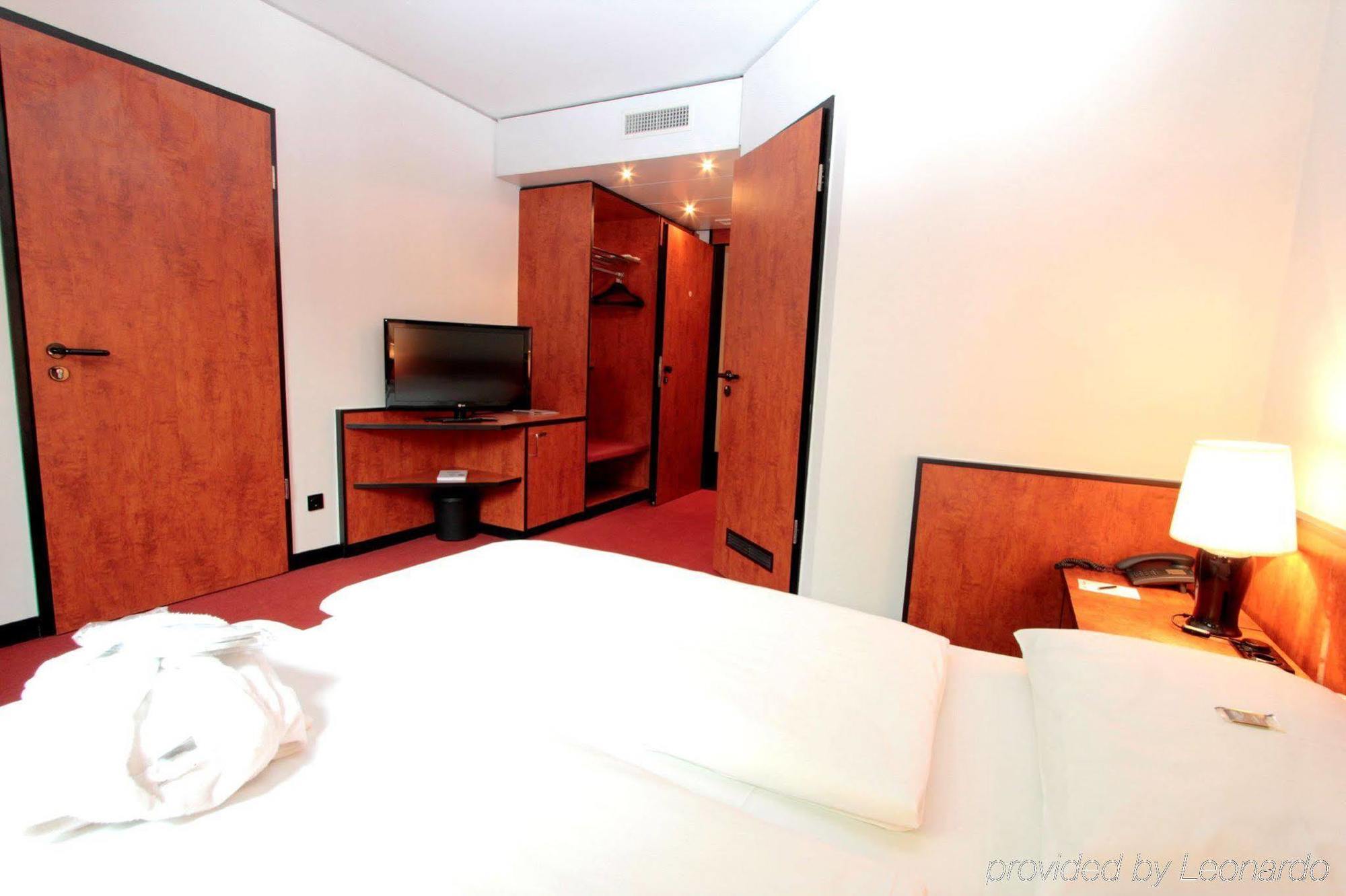Hotel Ara Comfort 4*